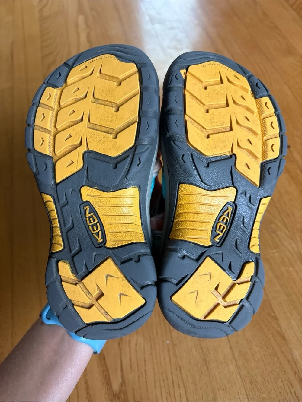Keen Venice H2 Kids Sandals Aqua Green Gray Yellow Boys Girls Hiking Youth Sz 1